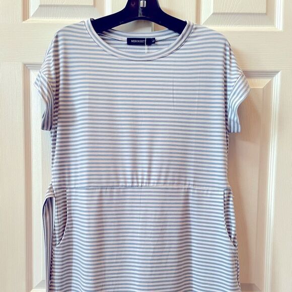 BLUE STRIPPED DRESS SIZE LARGE NWT - Picture 2 of 7